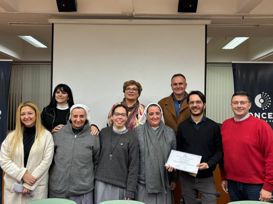 PROGRAMA INSTITUCIONAL. En la sala de sesiones del Concejo Municipal, se transmitió un documental denominado, “50 años de la presencia de las Pequeñas Hermanas Misioneras de la Caridad”.