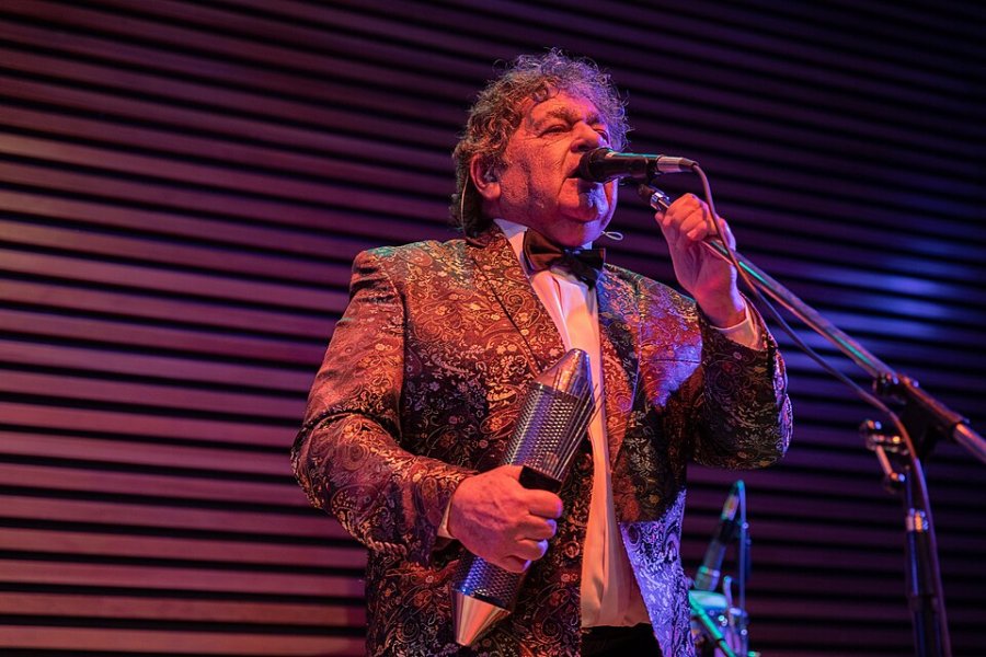 PASO AL COSTADO. Cacho Deicas explicó su salida de Los Palmeras y expuso la interna del grupo.