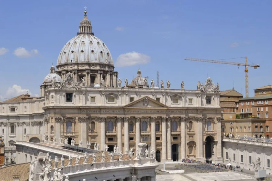 La Bas&iacute;lica de San Pedro en el Vaticano.