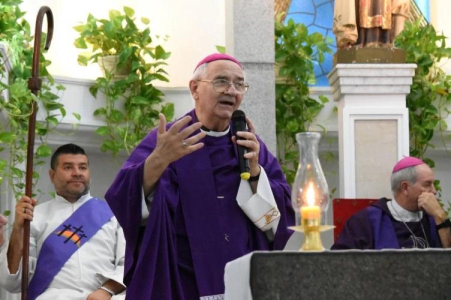 Mons. Luis Fernández está celebrando sus bodas de oro sacerdotales.