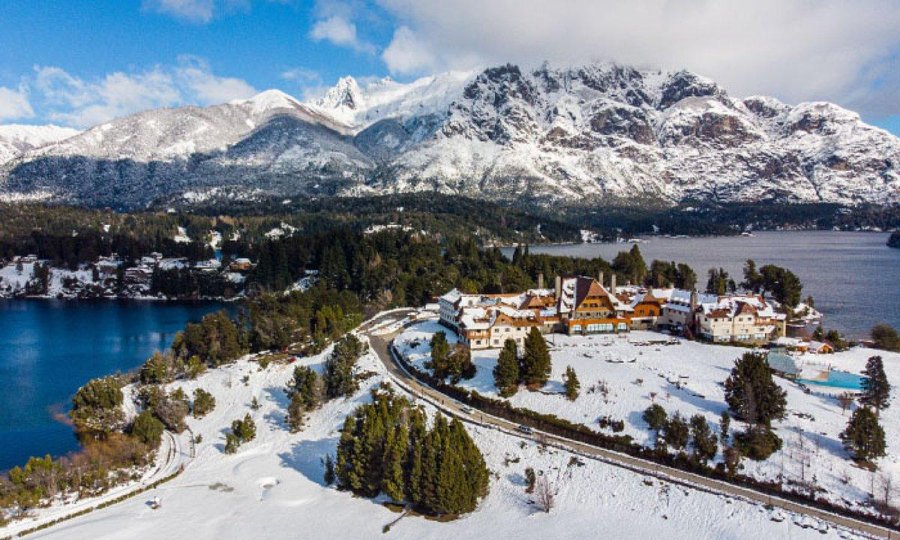 SAN CARLOS DE BARILOCHE. Siempre es una opción muy elegida por los argentinos a la hora de vacacionar unos días durante el invierno.