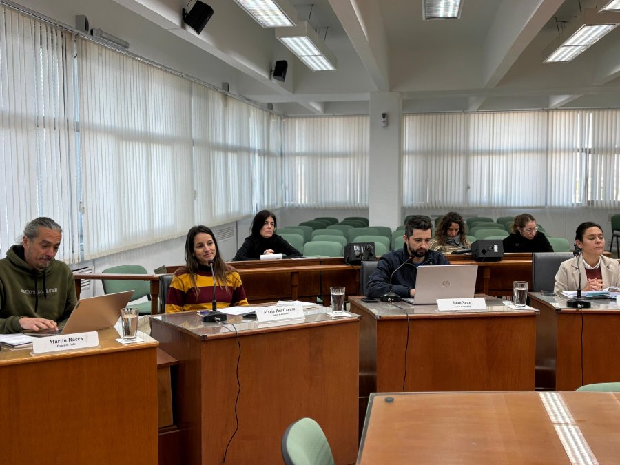 Valeria Soltermam recibi&oacute; las felicitaciones de los concejales por haber logrado la reelecci&oacute;n en las elecciones de este domingo. (FOTO PRENSA CONCEJO)
