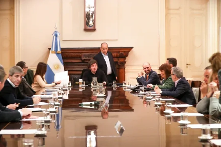 Milei encabeza una nueva reunión de Gabinete.