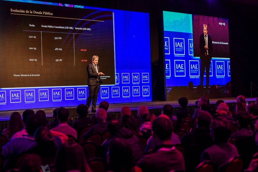 &ldquo;Argentina no est&aacute; en una situaci&oacute;n ni parecida a tener un problema&rdquo;, dijo Caputo. (FOTO MIN. DE ECONOMÍA DE LA NACIÓN)