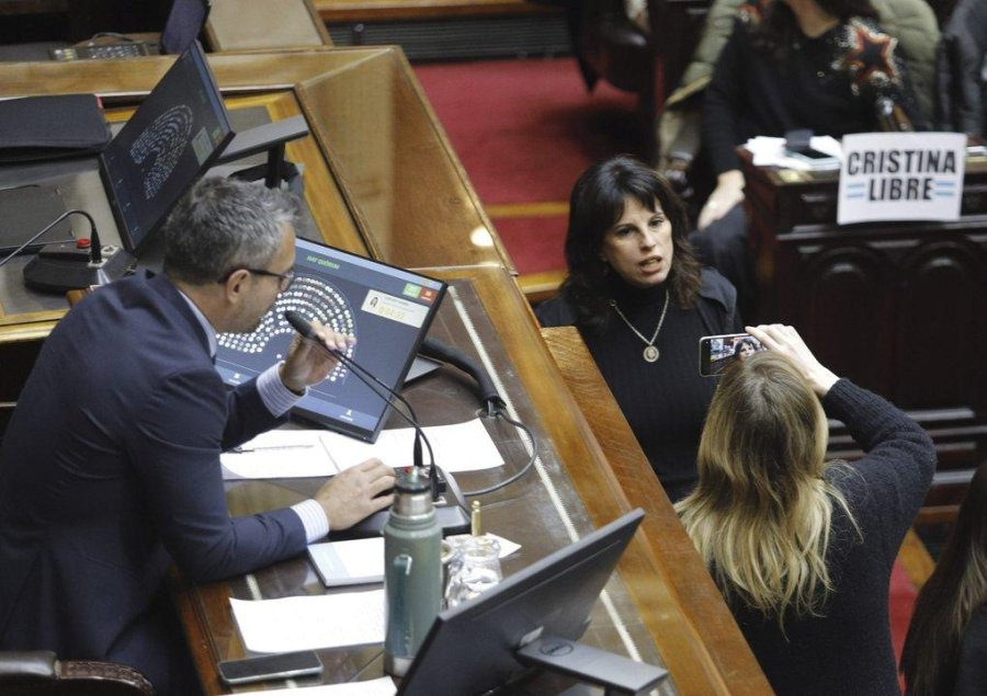 TENSION EN DIPUTADOS. Hubo enfrentamiento entre kirchneristas y libertarios durante sesión de este miércoles.