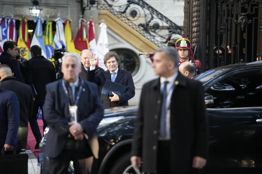 Milei recibe a sus pares del Mercosur en Buenos Aires y debate acuerdos comerciales, integración y flexibilización del bloque regional.
