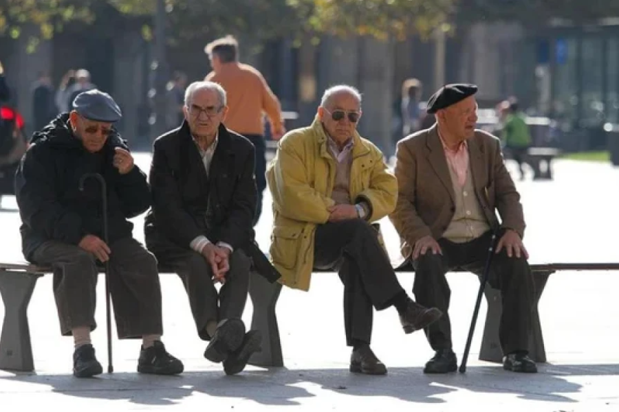 Los jubilados de la mínima seguirán percibiendo un bono de $70.000 en julio.