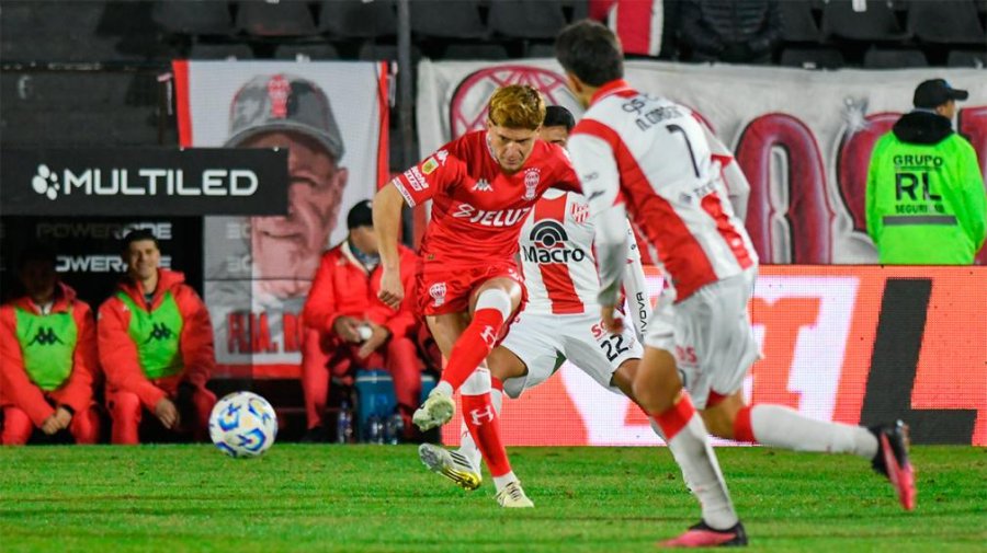 AVANZO. El Globo clasificó en Rosario.