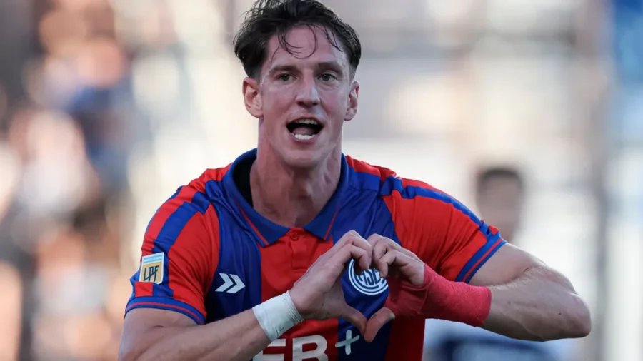 Andrés Vombergar, la carta goleadora de San Lorenzo.