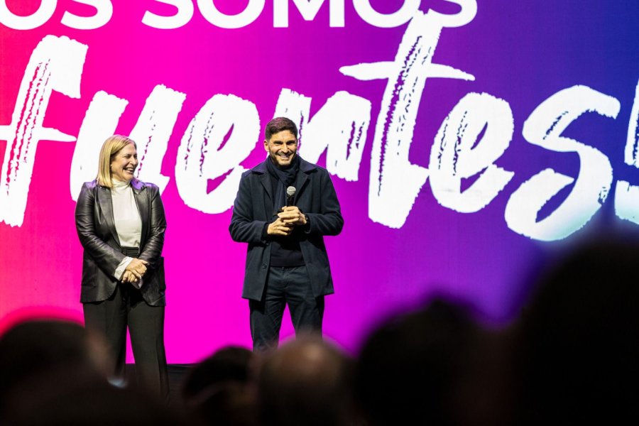 La vicegobernadora Gisela Scaglia y el gobernador Maximiliano Pullaro tras destacar, el domingo pasado, el triunfo de Unidos en las elecciones de autoridades locales.