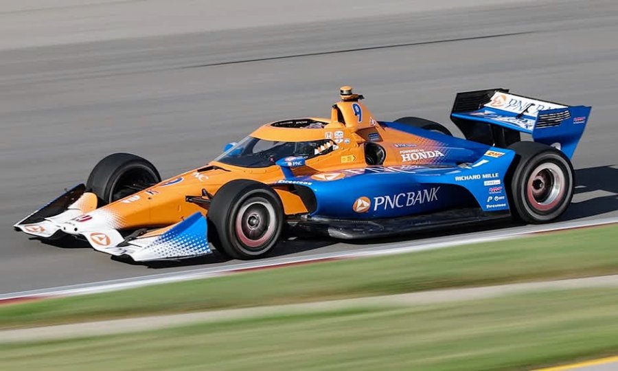 Scott Dixon triunfó en la competencia disputada en Mid-Ohio.