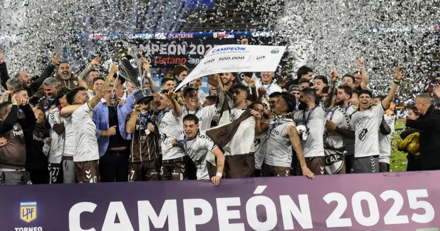 Platense es el vigente campeón en el fútbol argentino.