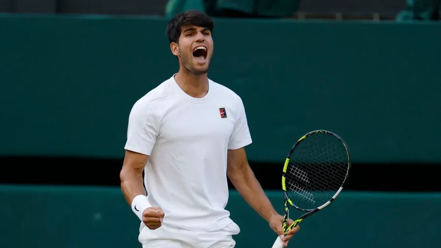 Carlos Alcaraz, vigente bicampeón del certamen, llega a semifinales como el gran favorito