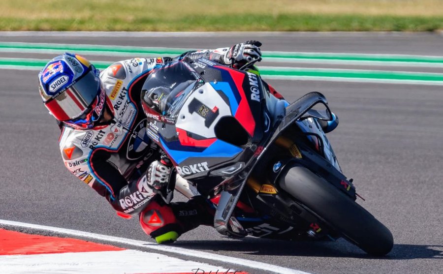 Toprak Razgatlioglu fue inalcanzable en Donington Park.
