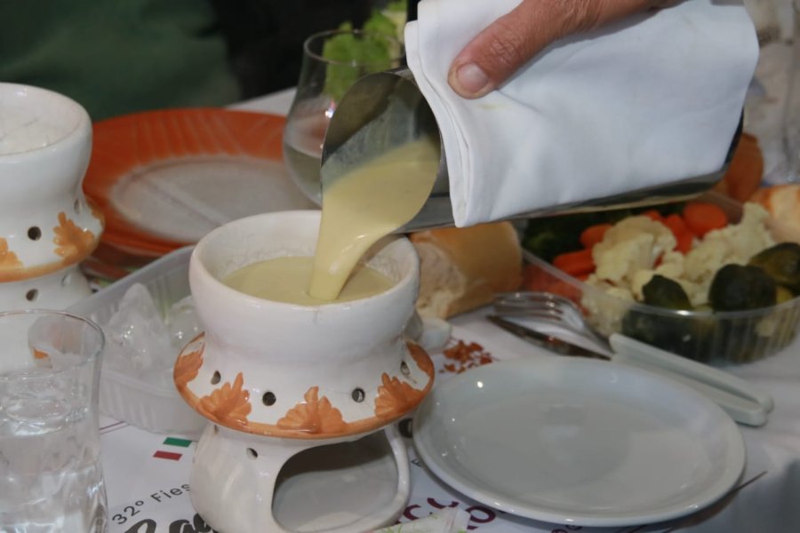 Coquetas cazuelas individuales para saborear el manjar piamontés.