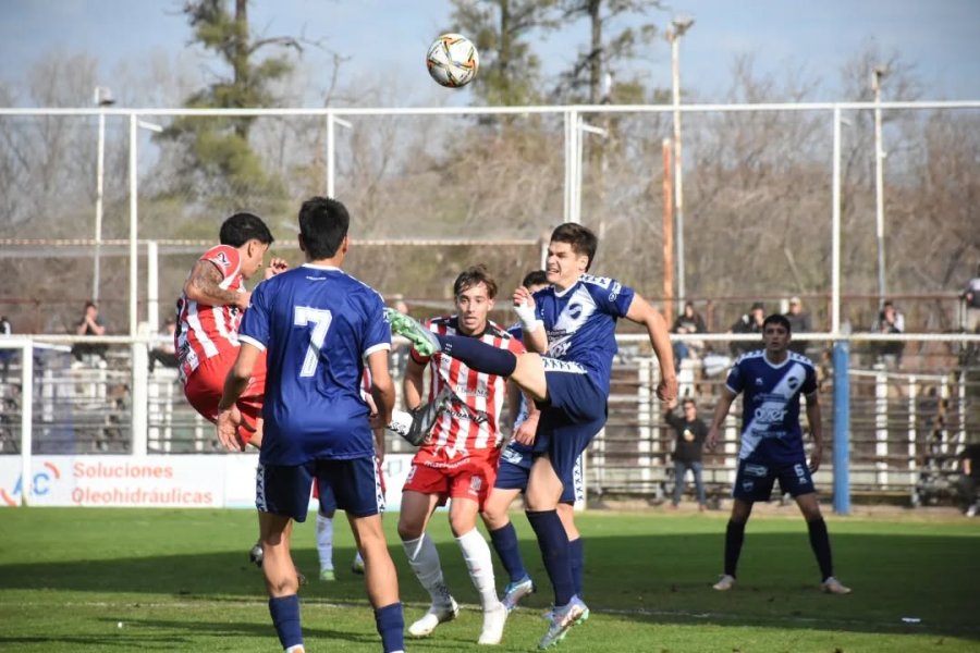 EL CLÁSICO ENTRE BEN HUR Y 9 DE JULIO NO PUDO TERMINAR POR VIOLENCIA