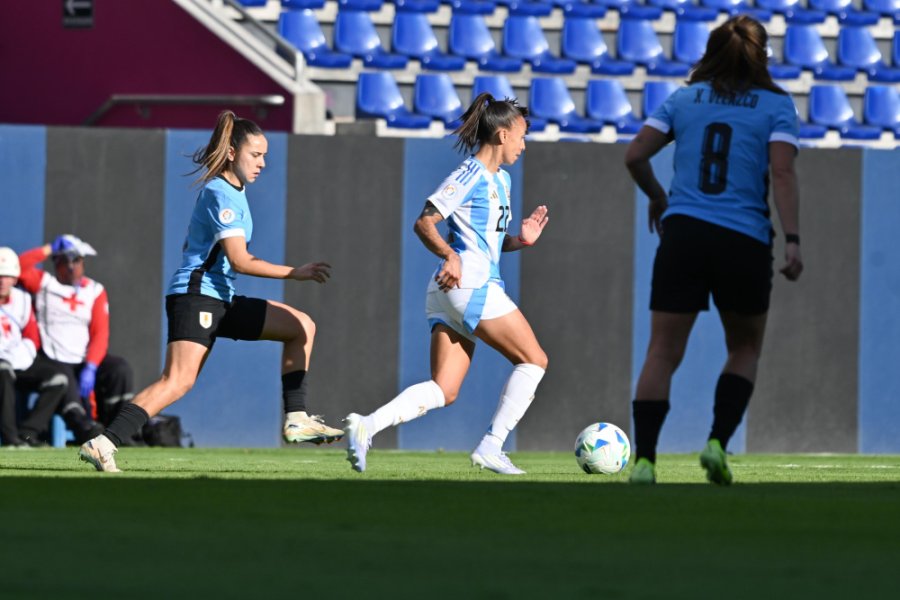 CON LO JUSTO. Argentina convirtió en el segundo tiempo.