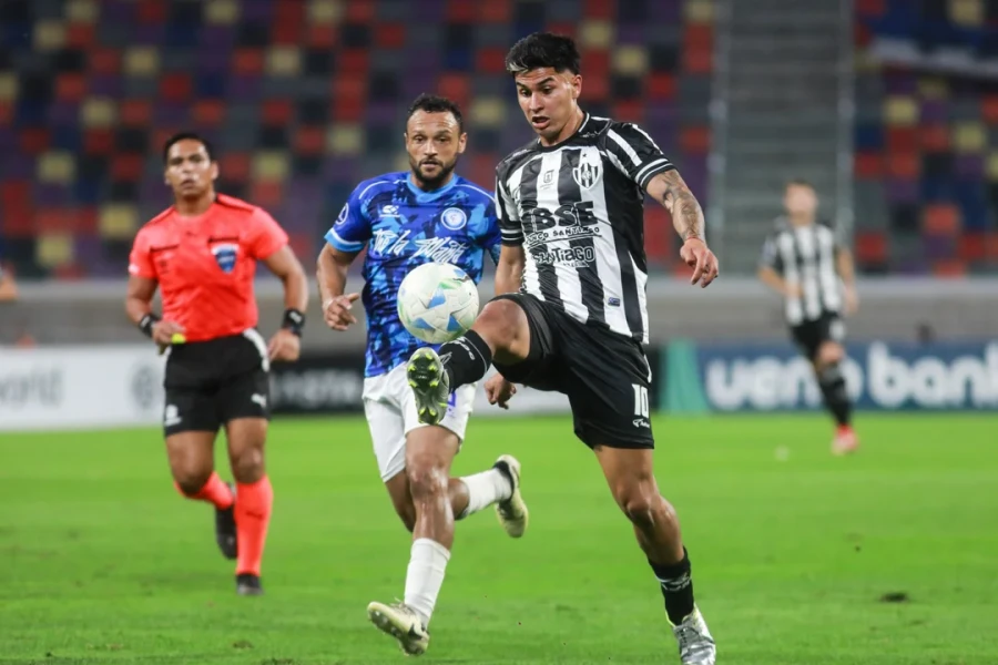 NO PUDO. El elenco santiagueño no tuvo ideas.