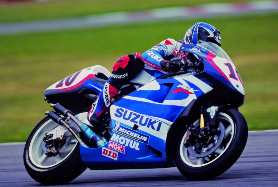 Kenny Roberts, con Suzuki, ganó en 500cc en Buenos Aires en 1999.