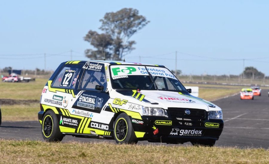 LUCIO RODRÍGUEZ. El tacuralense invitó al piloto mendocino Danilo Gil en la Clase 1.