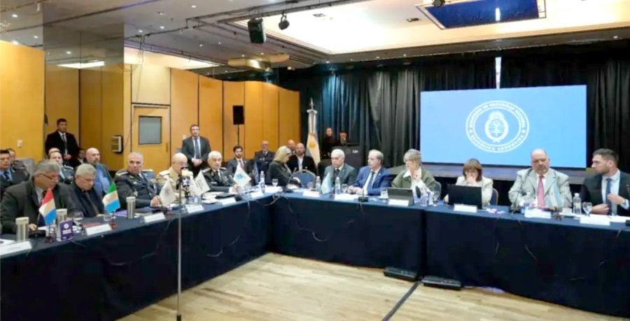 ENCUENTRO. Estuvieron presentes la ministra de Seguridad, Patricia Bullrich y diversos ministros.