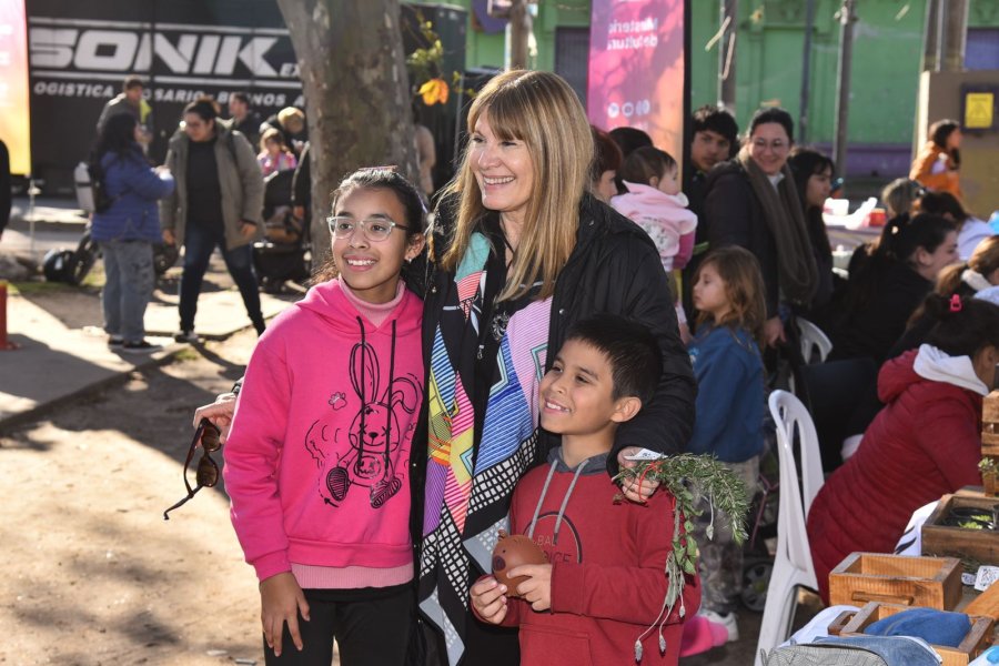 La ministra de Cultura de Santa Fe, Susana Rueda, al participar de una de las actividades del programa "Vereditas".