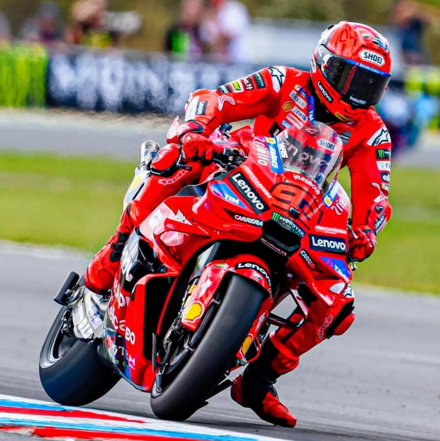 Marc Márquez se anotó una nueva victoria en República Checa.