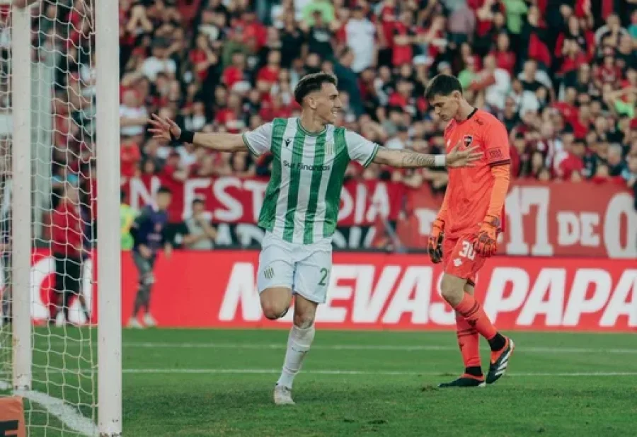 Banfield consiguió un importante triunfo ante Newell´s por el Torneo Clausura 2025.
