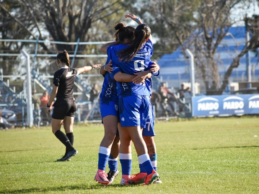 CONTUNDENTES. Las Cremosas volvieron a ganar en casa.