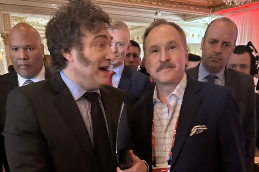 Javier Milei junto a Peter Lamelas.