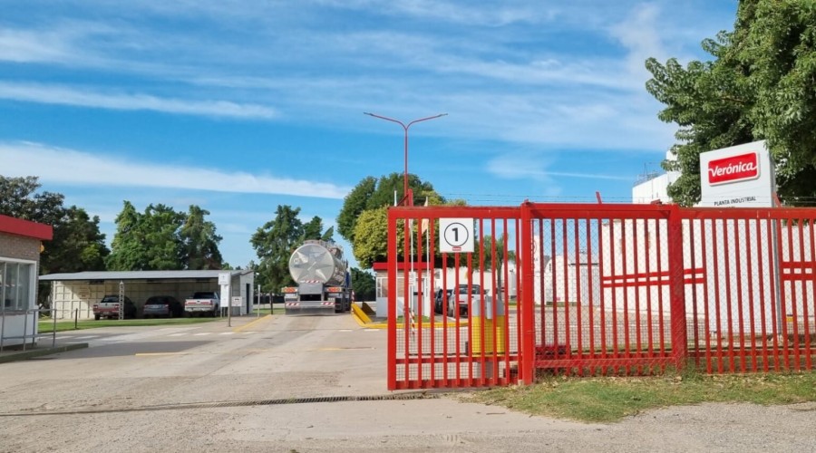 VERONICA, EN LA MIRA. La Secretaría de Trabajo y el gremio lácteo Atilra desestimaron el Proceso Preventivo de Crisis que presentó la empresa.
