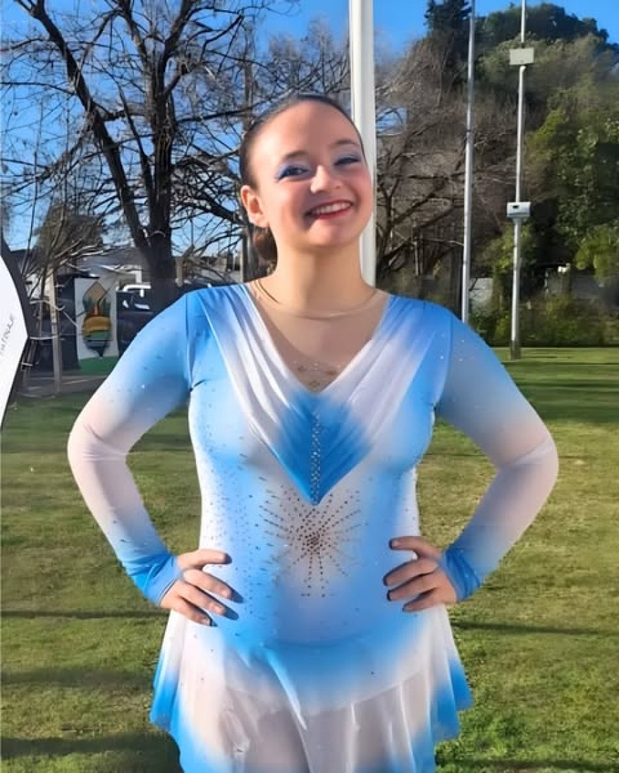 La joven patinadora de Colonia Raquel.