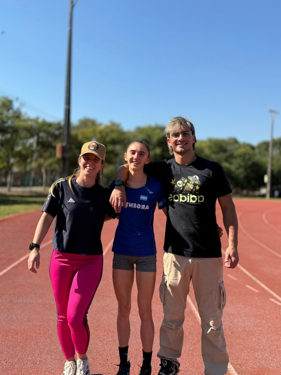 GRAN EQUIPO. Rocío Donnet, Sofía Fregona y Ariel Magallanes.