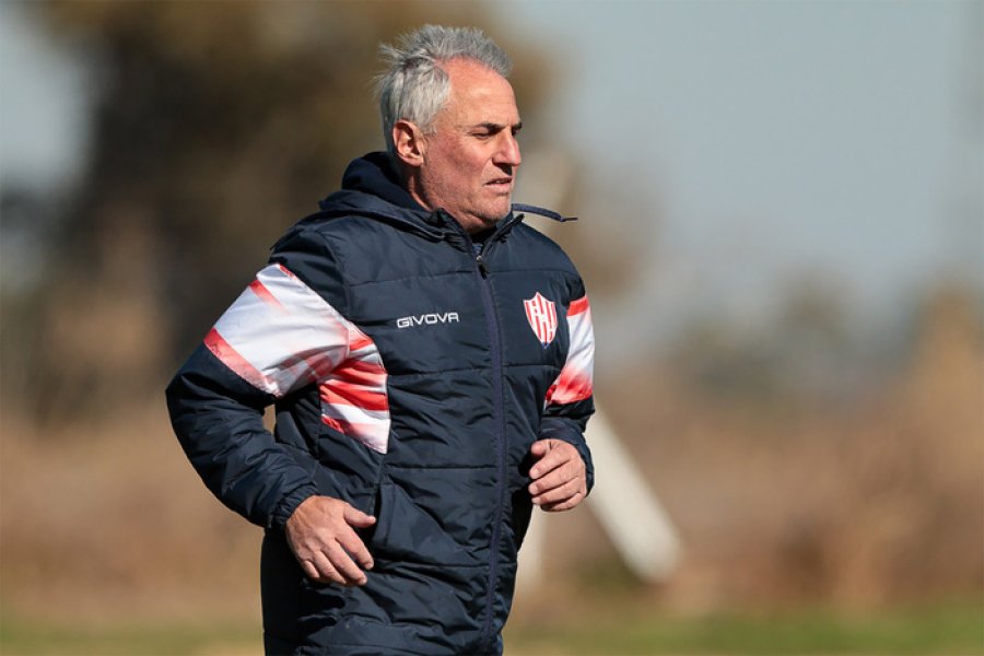 EN SANTA FE. Unión se mide esta noche con Tigre.