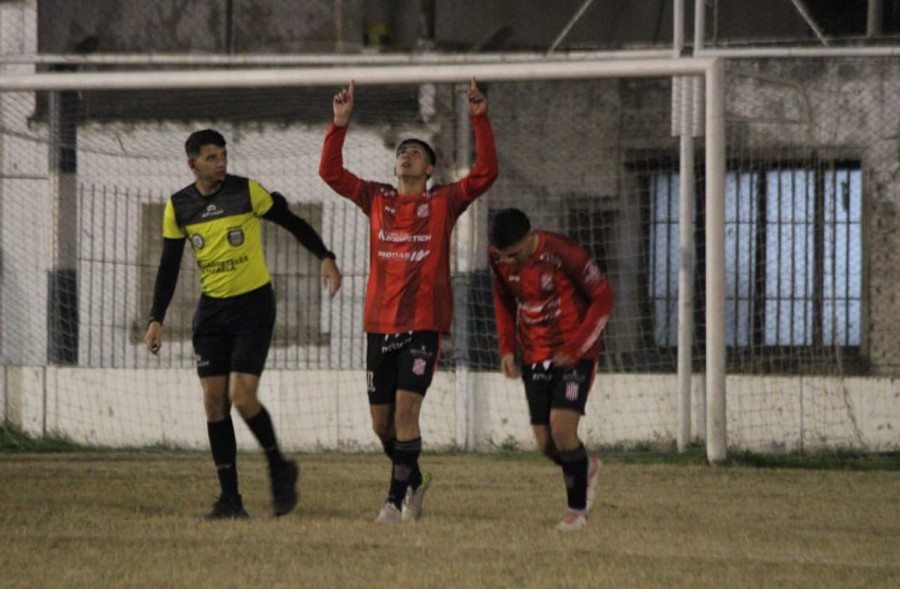 EL LEÓN FESTEJÓ EN EL GIULIANI AL IMPONERSE 4-2 A BROWN DE SAN VICENTE
