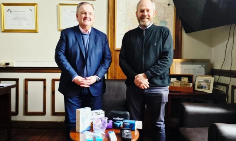 Felipe Michlig y Ramiro Dall'Aglio en el despacho del primero.