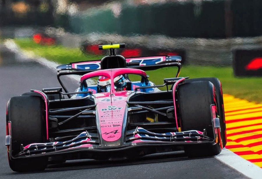 Franco Colapinto penó con un auto de bajo rendimiento y una mala estrategia.