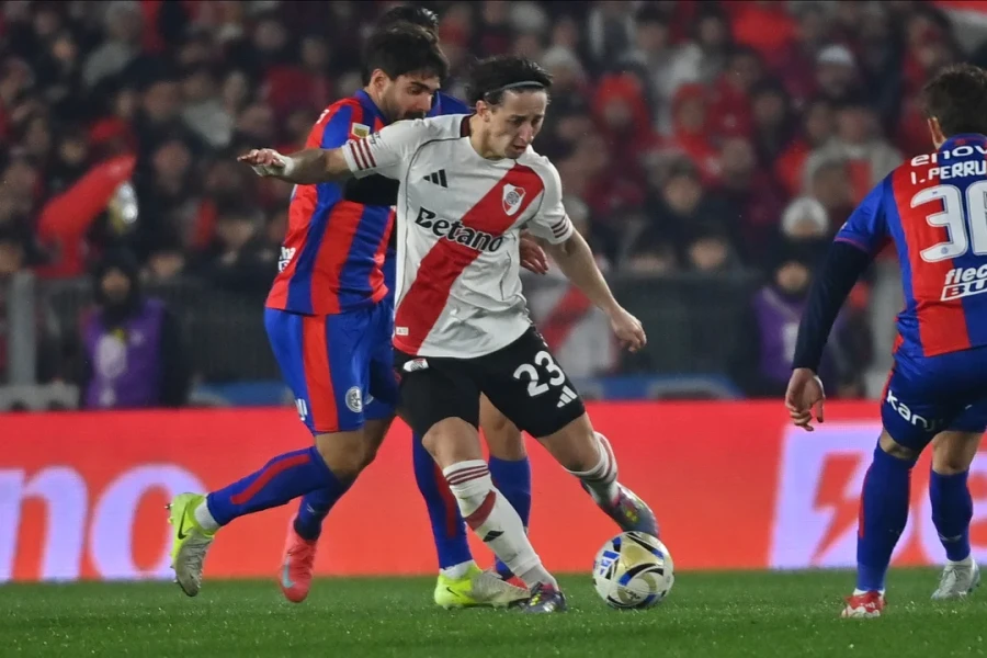 DEBUTANTE. Galarza Fonda tuvo minutos.