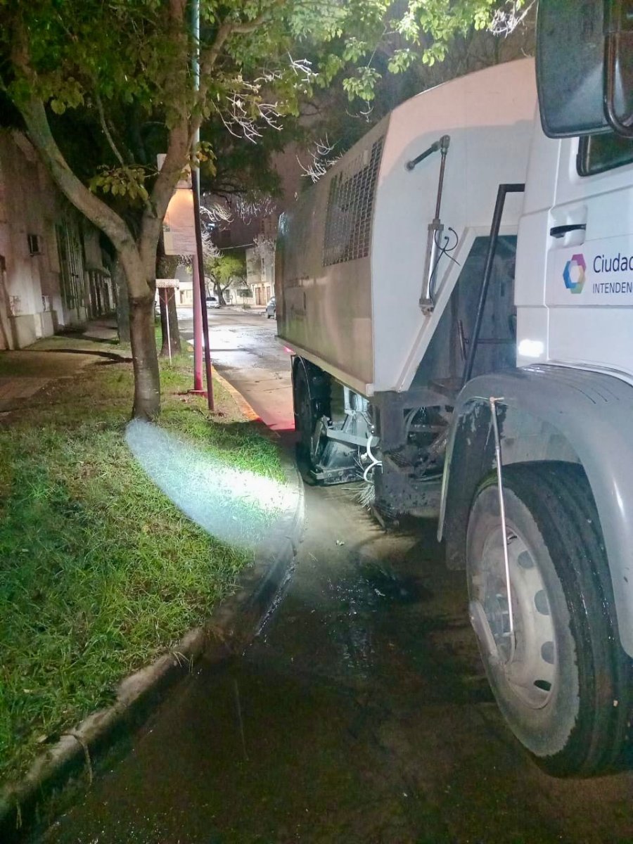 El municipio realiza tareas de escurrimiento y drenaje.