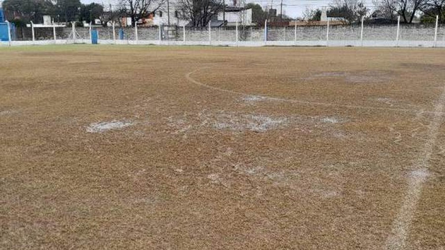 REPROGRAMACIONES. Los partidos pasaron para el fin de semana para cuidar las canchas.