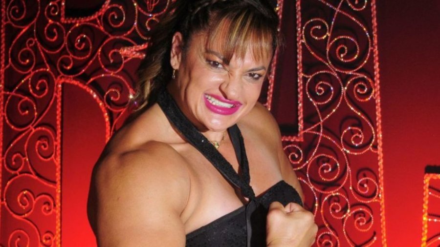 "LOCOMOTORA" OLIVERAS. La ex boxeadora, que estaba internada en estado delicado desde el lunes 14 de julio tras sufrir un ACV, falleció este lunes a los 47 años.