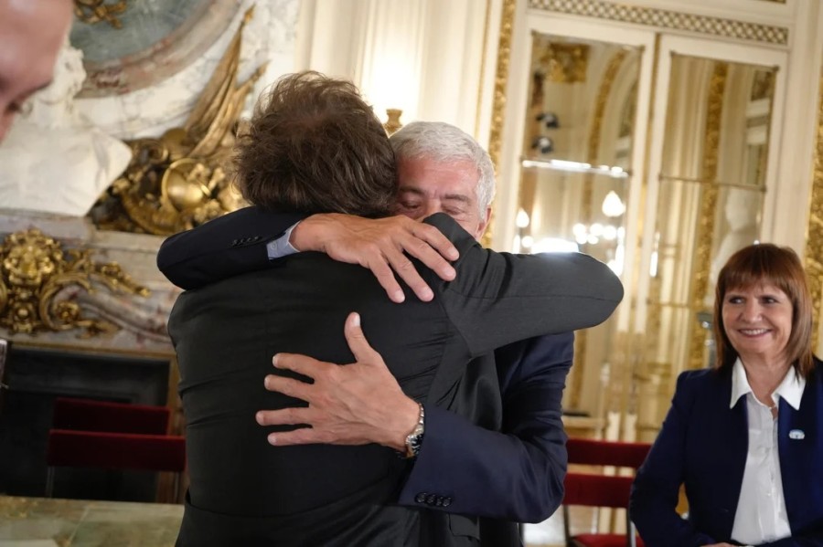 ¿SIGUE O NO SIGUE? El Gobierno descarta, por ahora, la salida de Cúneo Libarona del Gabinete.