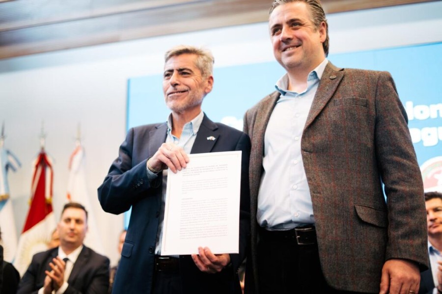 Los ministros de Seguridad de Córdoba, Juan Pablo Quinteros y de Santa Fe, Pablo Cococcioni.