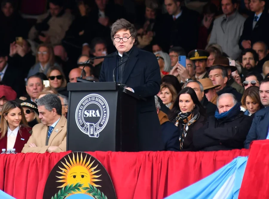 El Gobierno formalizó la baja de las retenciones al campo.