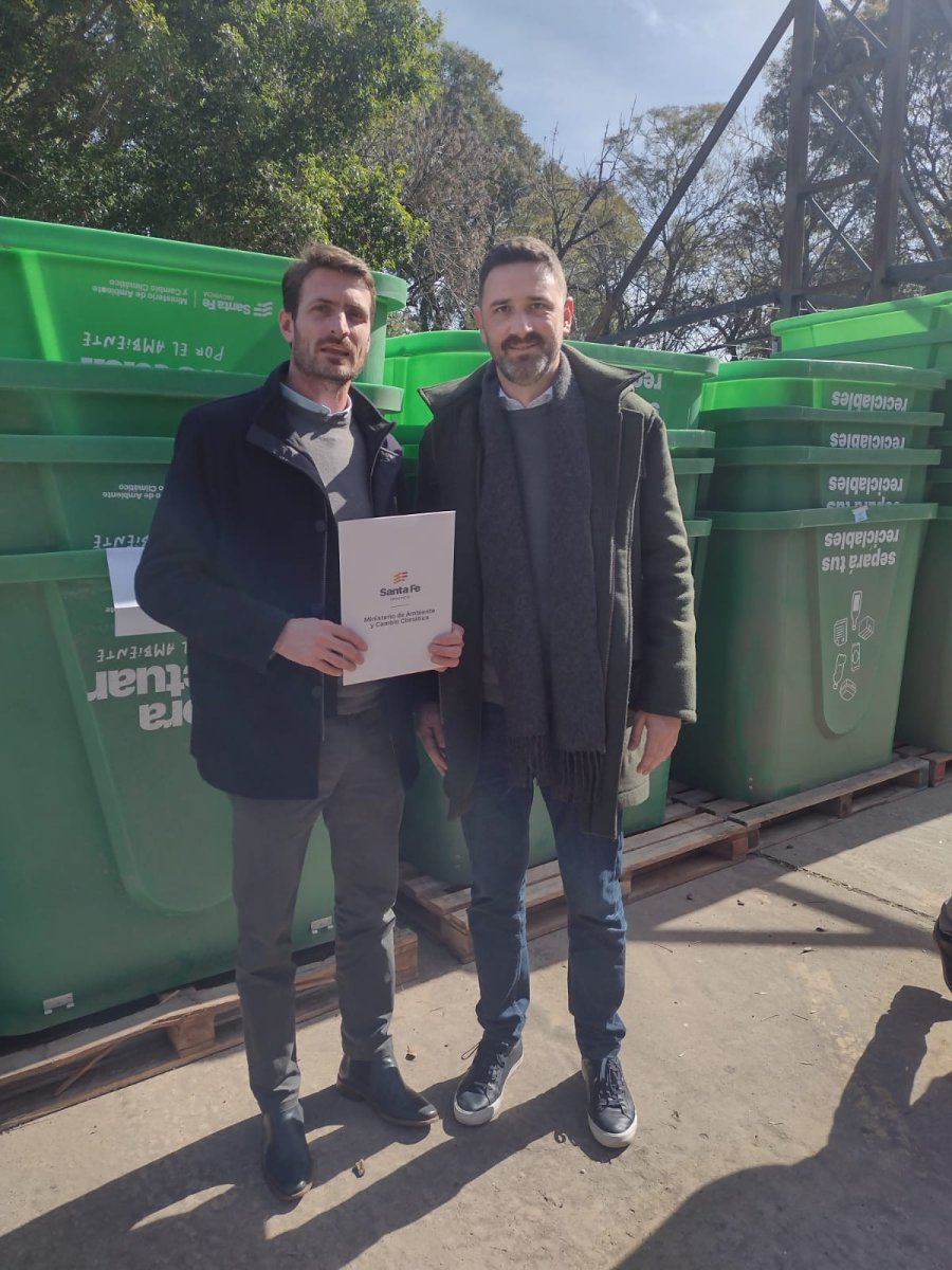 Gonzalo Aira y Enrique Estévez durante el acto.