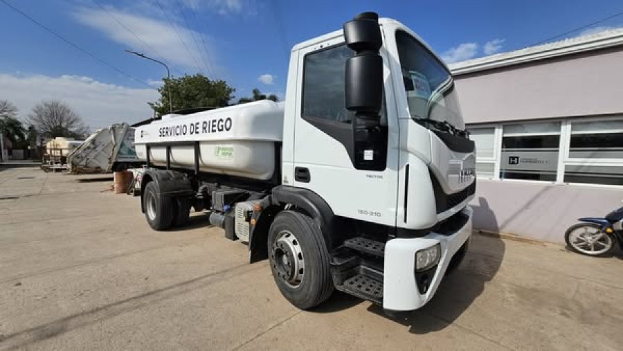 La reciente incorporación al parque de maquinarias humbertino.