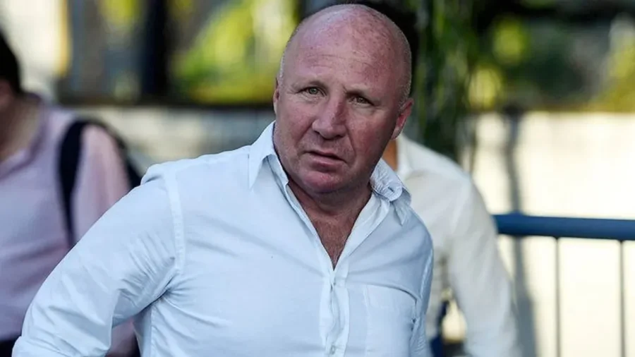 Mac Allister destrozó a Riquelme.