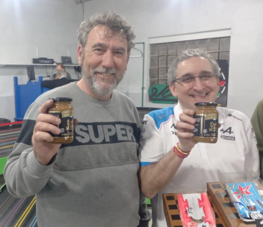 DESTACADOS. José Foti (2º) y Pablo Zenón, el ganador.