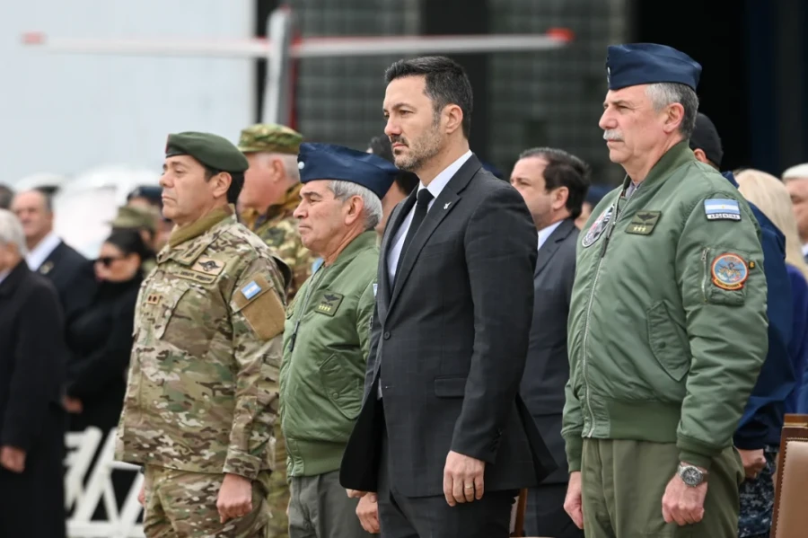 El Gobierno actualizó los sueldos del personal militar hasta noviembre.