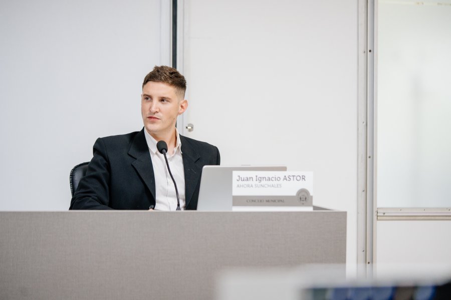 El presidente del Concejo Municipal.